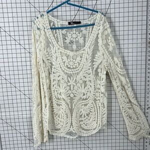 Banana USA floral embroidered mesh bell sleeve top M